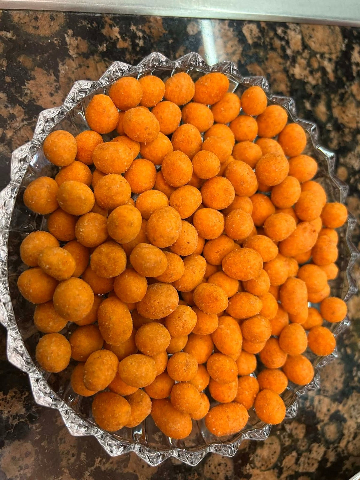 Peanuts in a delicious crispy shell 220g