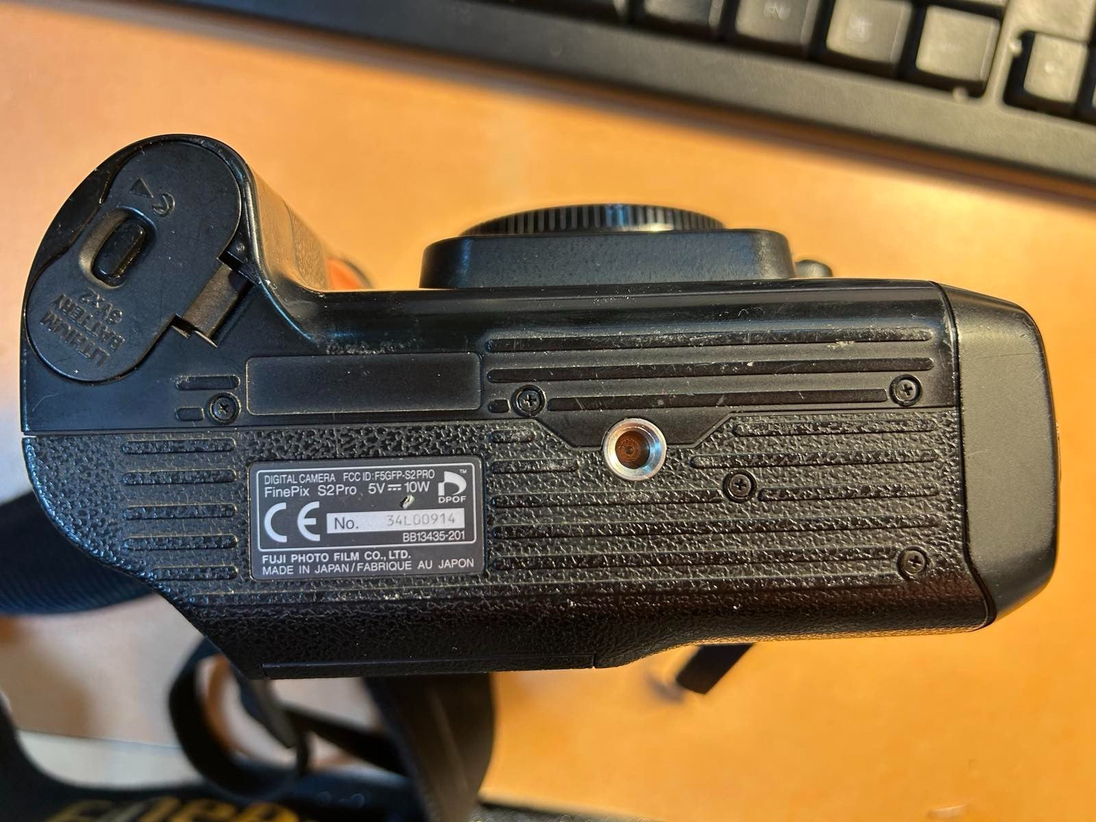 Fujifilm FinePix S Series S2 Pro 6.2MP Digital SLR Camera - Black (Body Only)